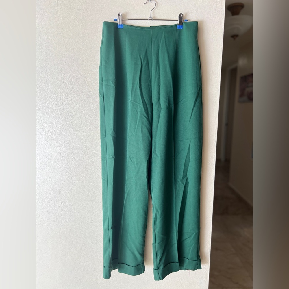 Banned Retro Vintage 1940s Style Green High-Waisted Pants Size Medium.